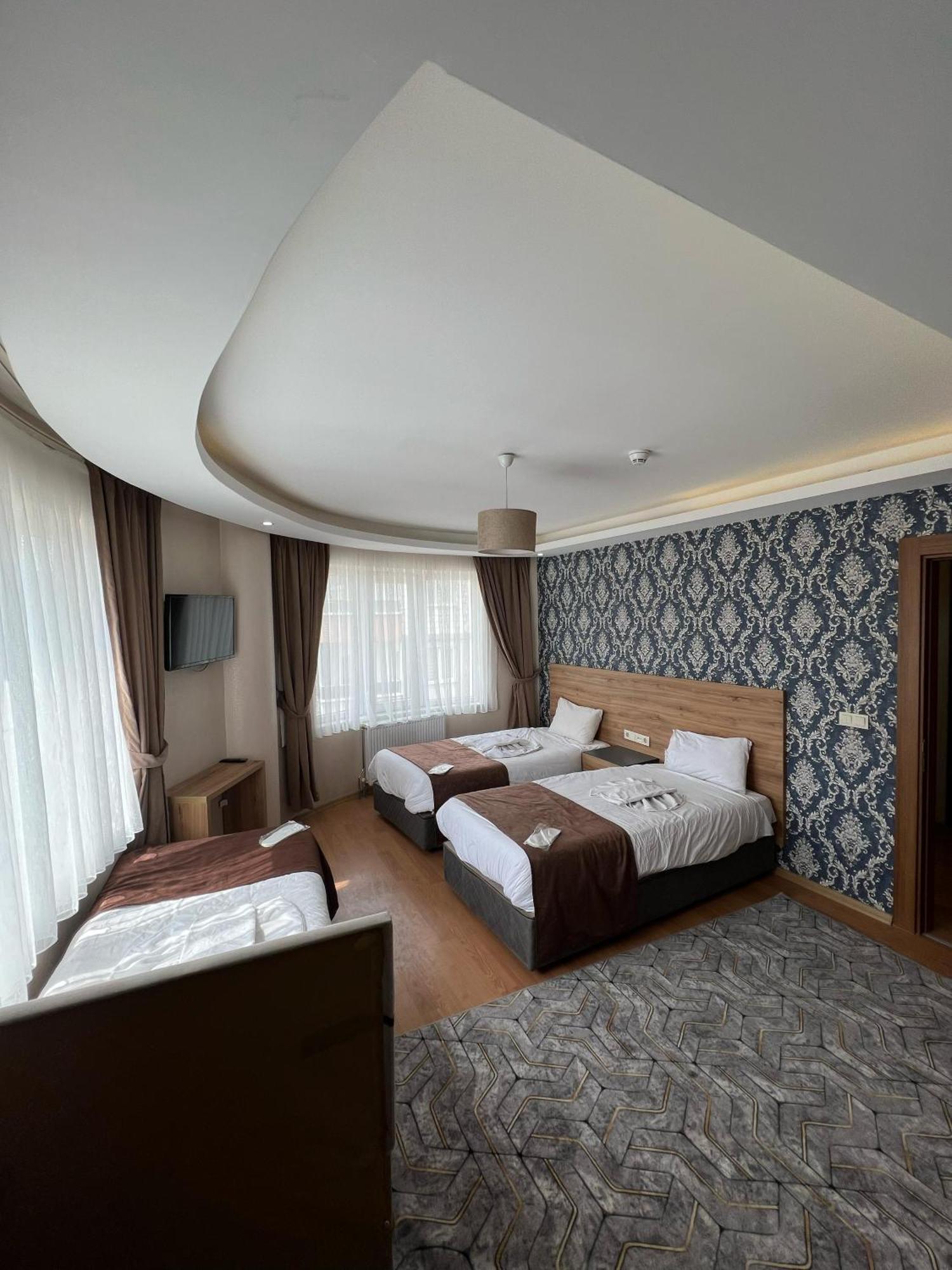 Indiana Hotel 반 외부 사진